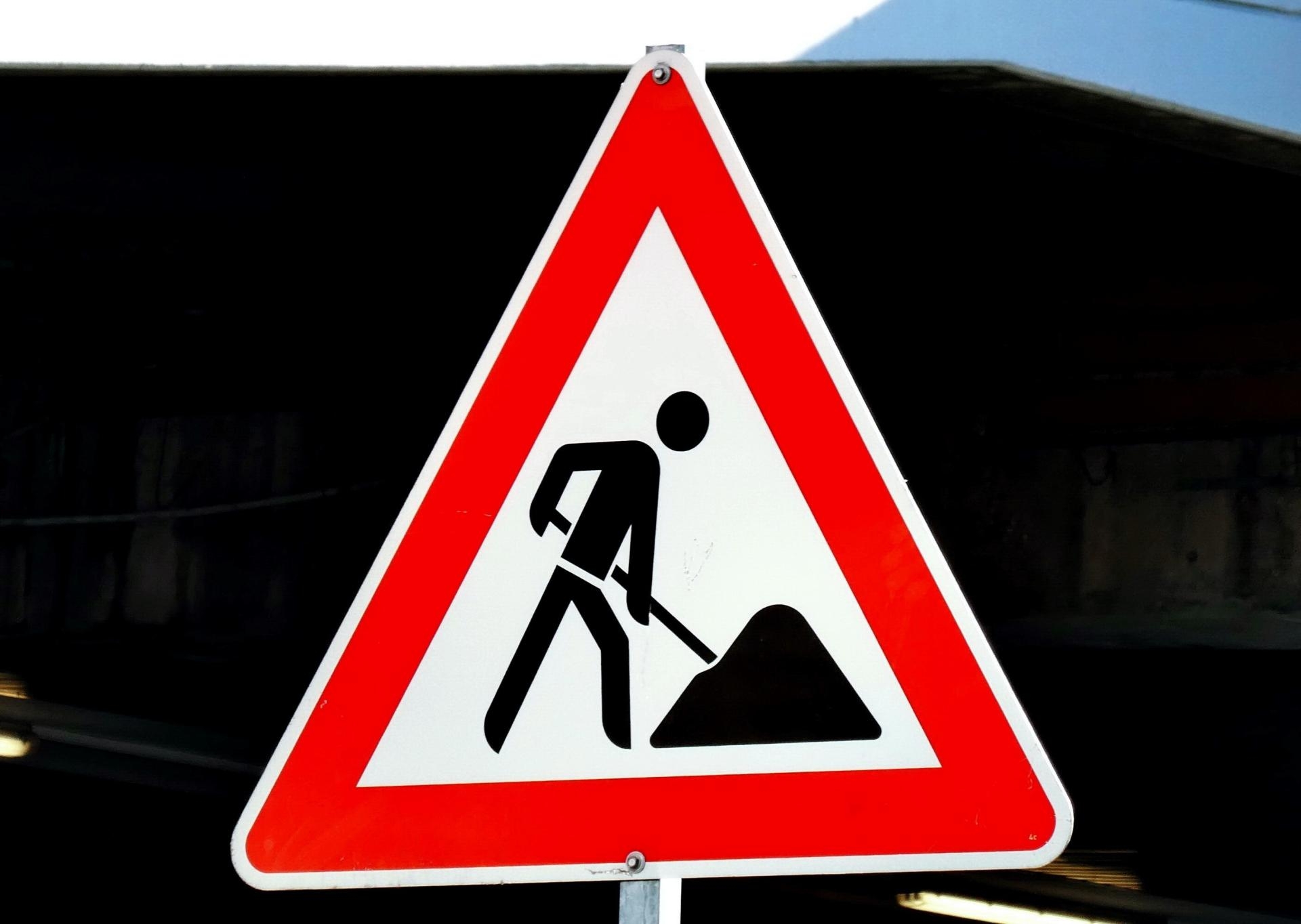 Bild: Verkehrszeichen für Baustelle