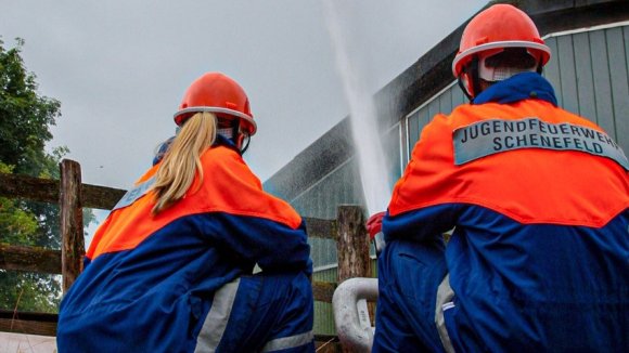 Feuerwehrleute bei einer Übung